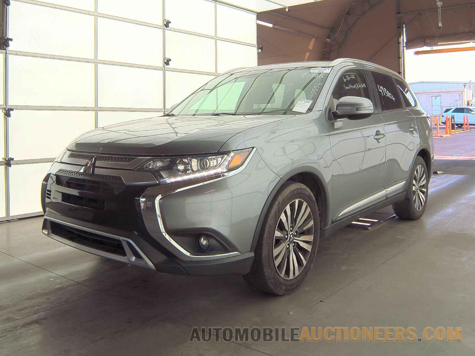 JA4AZ3A37KZ040556 Mitsubishi Outlander 2019