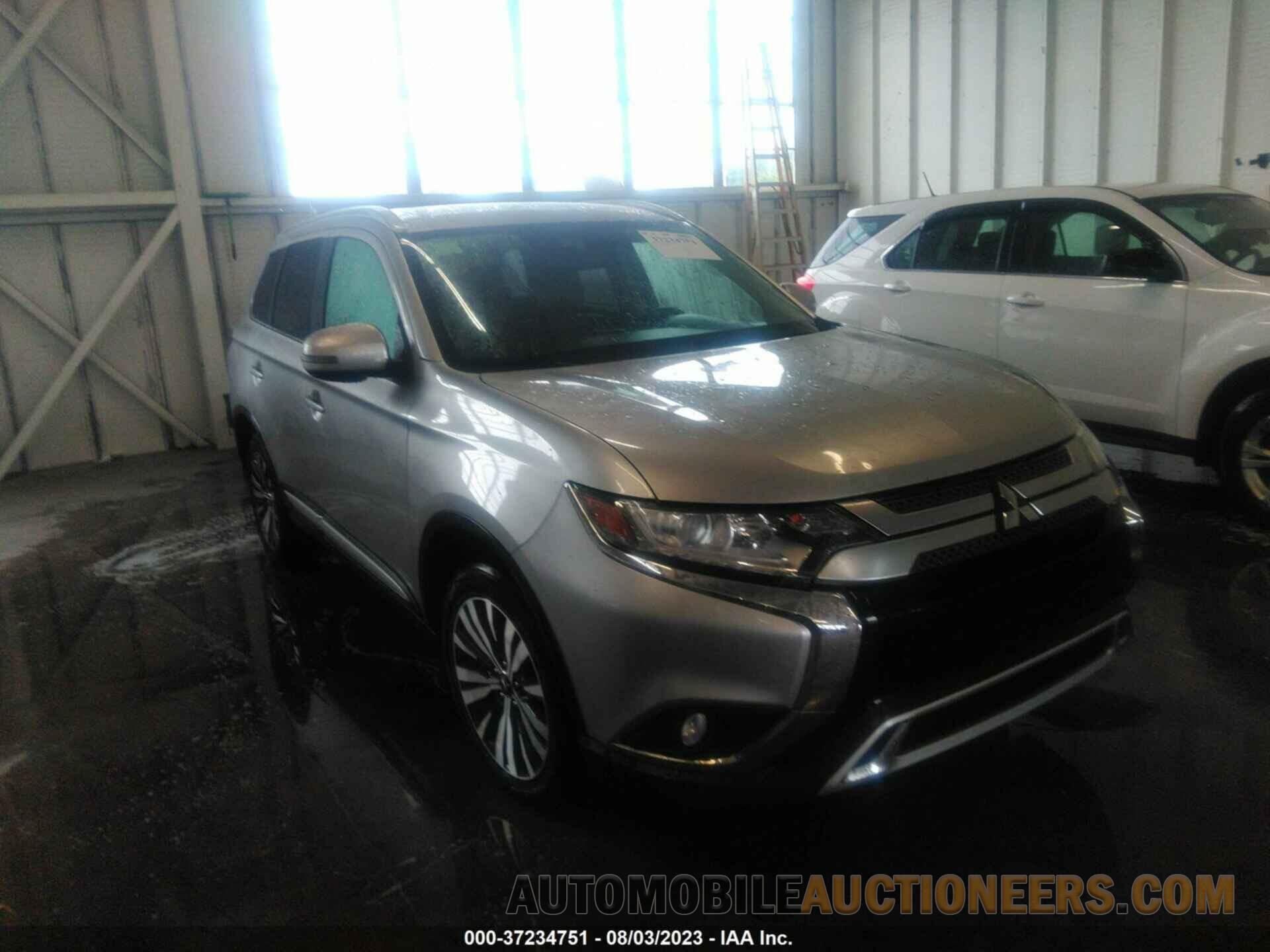 JA4AZ3A37LZ018221 MITSUBISHI OUTLANDER 2020