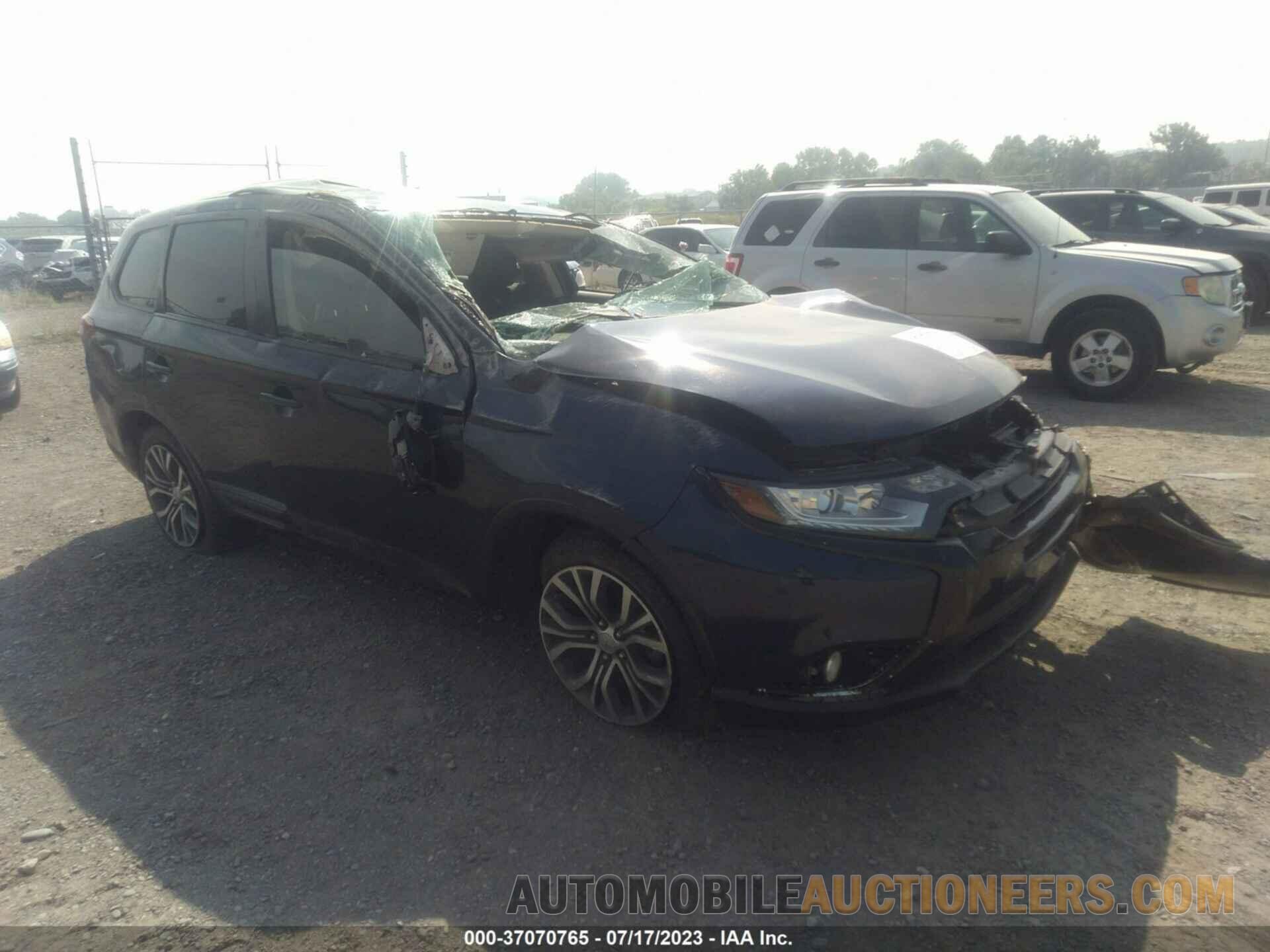 JA4AZ3A38JZ024428 MITSUBISHI OUTLANDER 2018