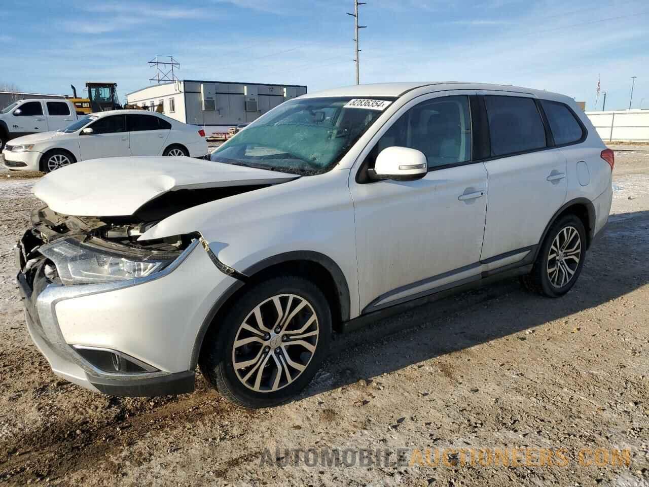 JA4AZ3A3XHZ045873 MITSUBISHI OUTLANDER 2017