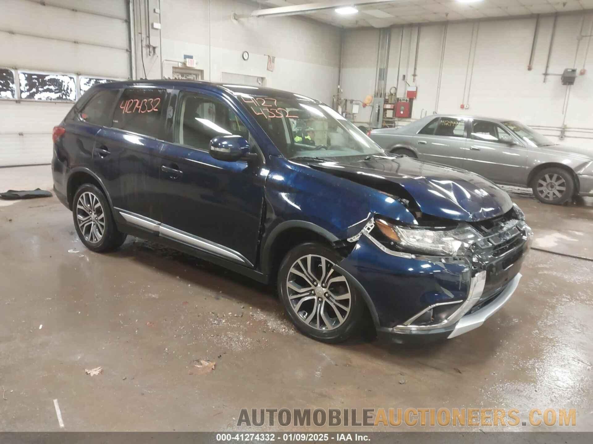 JA4AZ3A3XJZ011714 MITSUBISHI OUTLANDER 2018