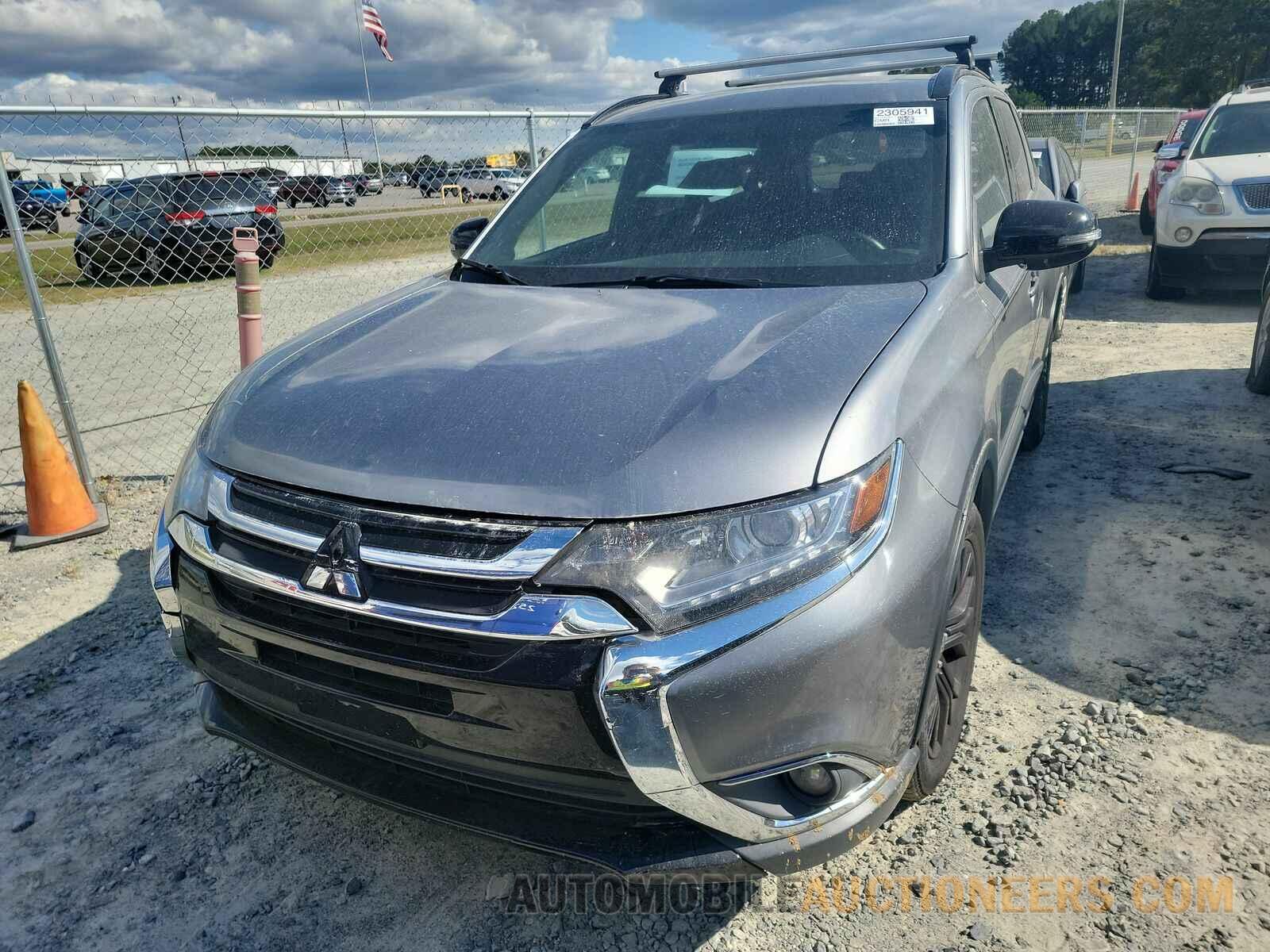 JA4AZ3A3XJZ022454 Mitsubishi Outlander 2018