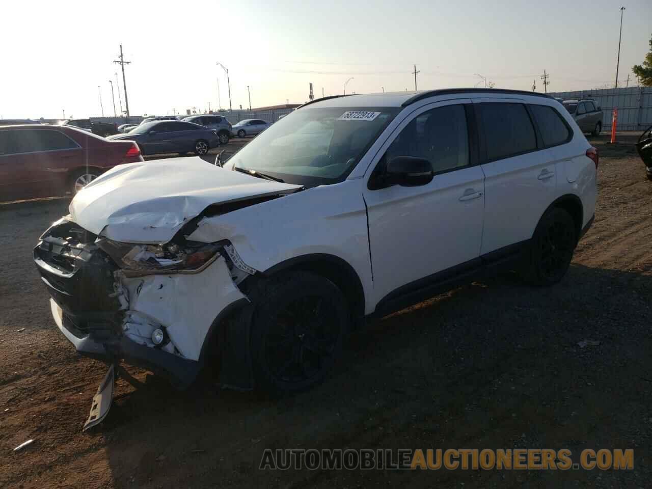 JA4AZ3A3XJZ023720 MITSUBISHI OUTLANDER 2018