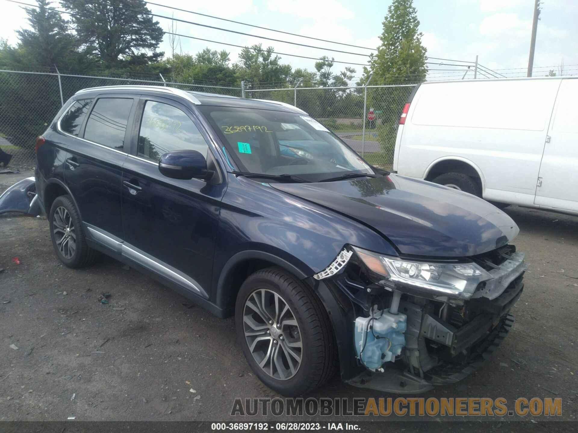 JA4AZ3A3XJZ024706 MITSUBISHI OUTLANDER 2018