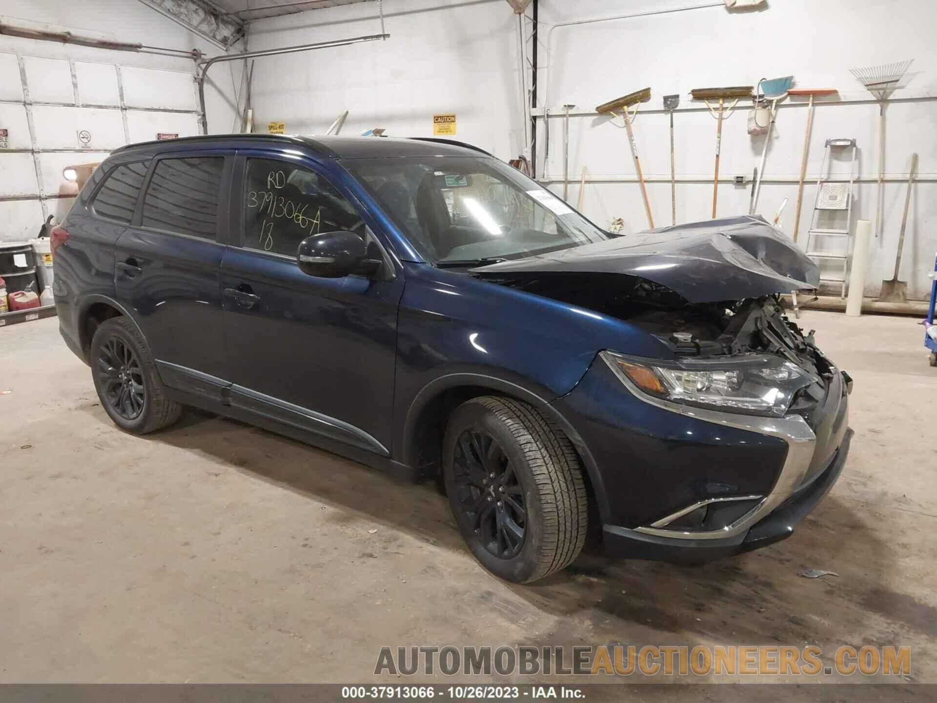 JA4AZ3A3XJZ031011 MITSUBISHI OUTLANDER 2018