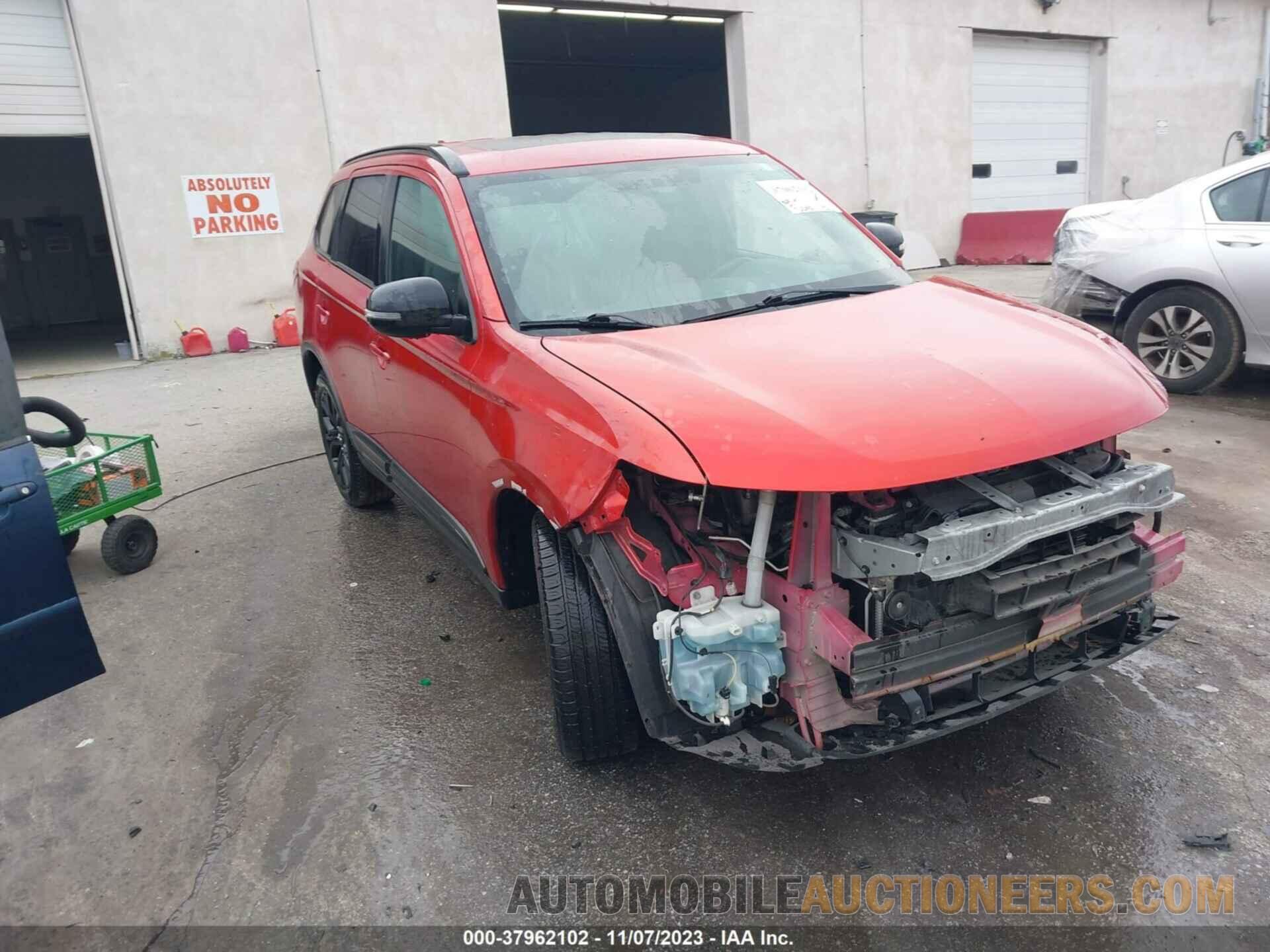 JA4AZ3A3XJZ032708 MITSUBISHI OUTLANDER 2018