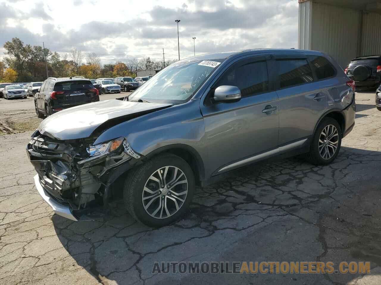 JA4AZ3A3XJZ038251 MITSUBISHI OUTLANDER 2018