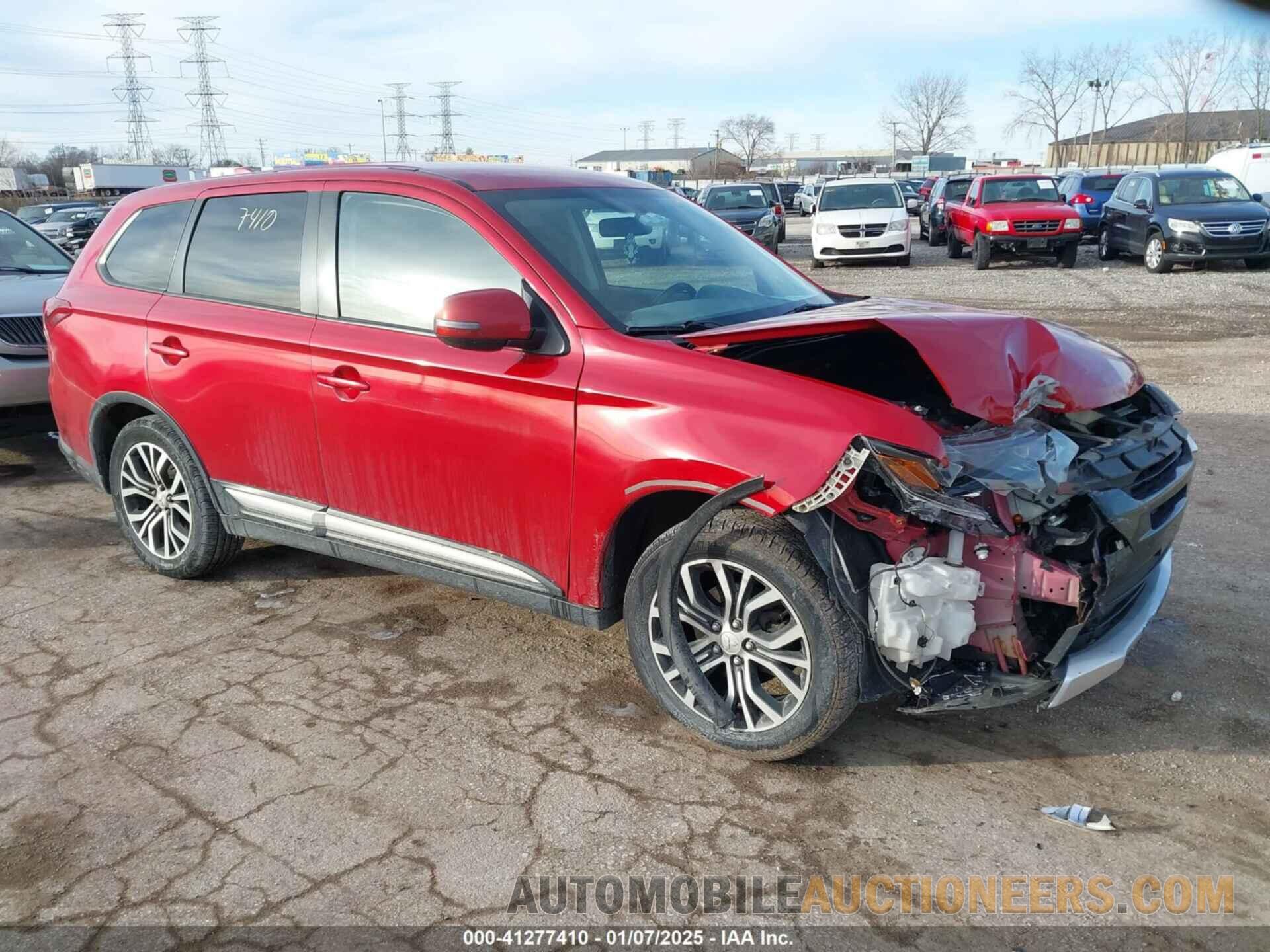 JA4AZ3A3XJZ038668 MITSUBISHI OUTLANDER 2018