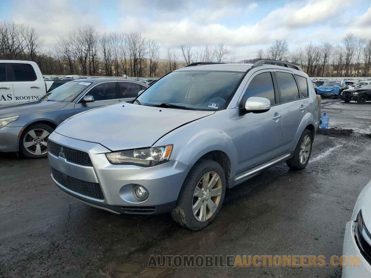 JA4JT3AW8DU014284 MITSUBISHI OUTLANDER 2013