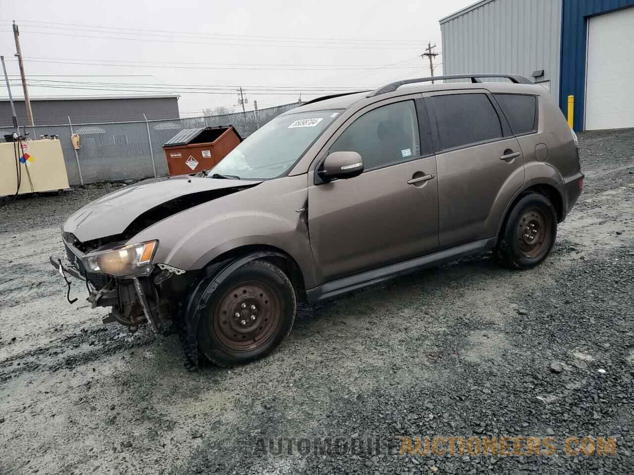 JA4JT3AX1DU605985 MITSUBISHI OUTLANDER 2013