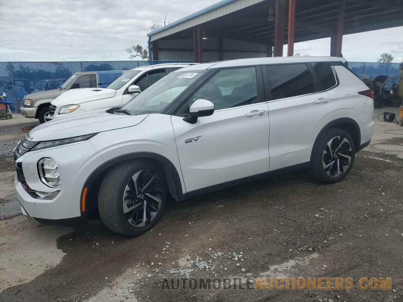 JA4T5UA98PZ027563 MITSUBISHI OUTLANDER 2023