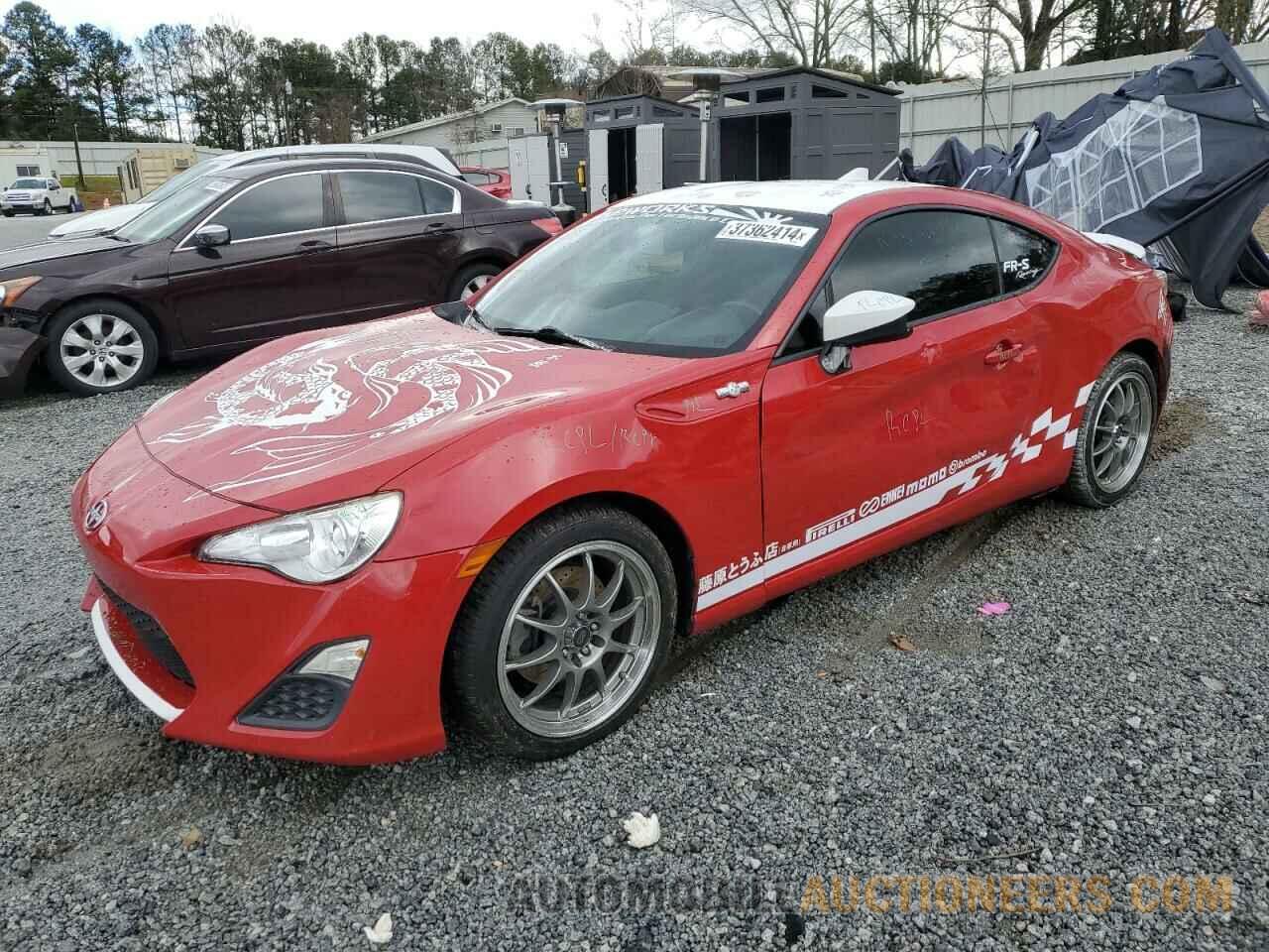 JF1ZNAA10F8703541 TOYOTA SCION 2015