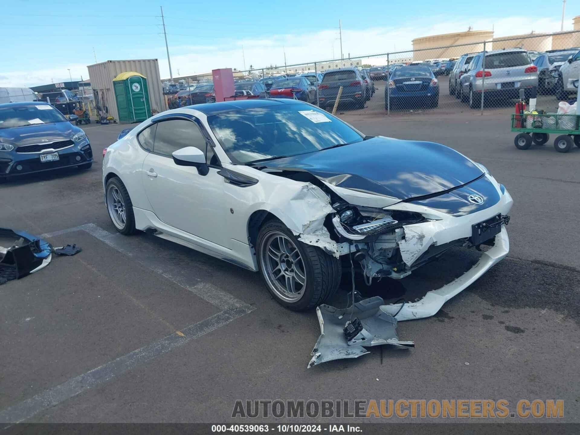 JF1ZNAA10H8701002 TOYOTA 86 2017