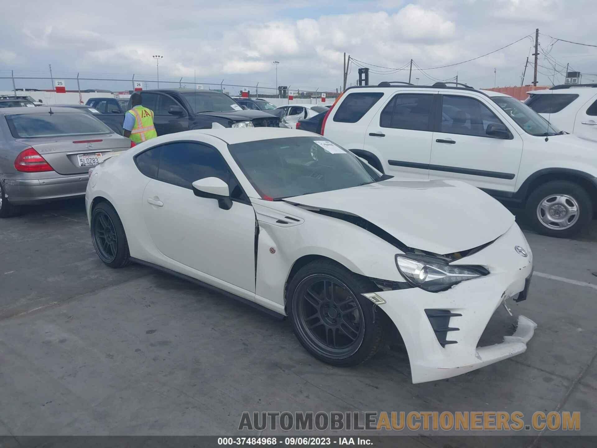 JF1ZNAA11H8702563 TOYOTA 86 2017