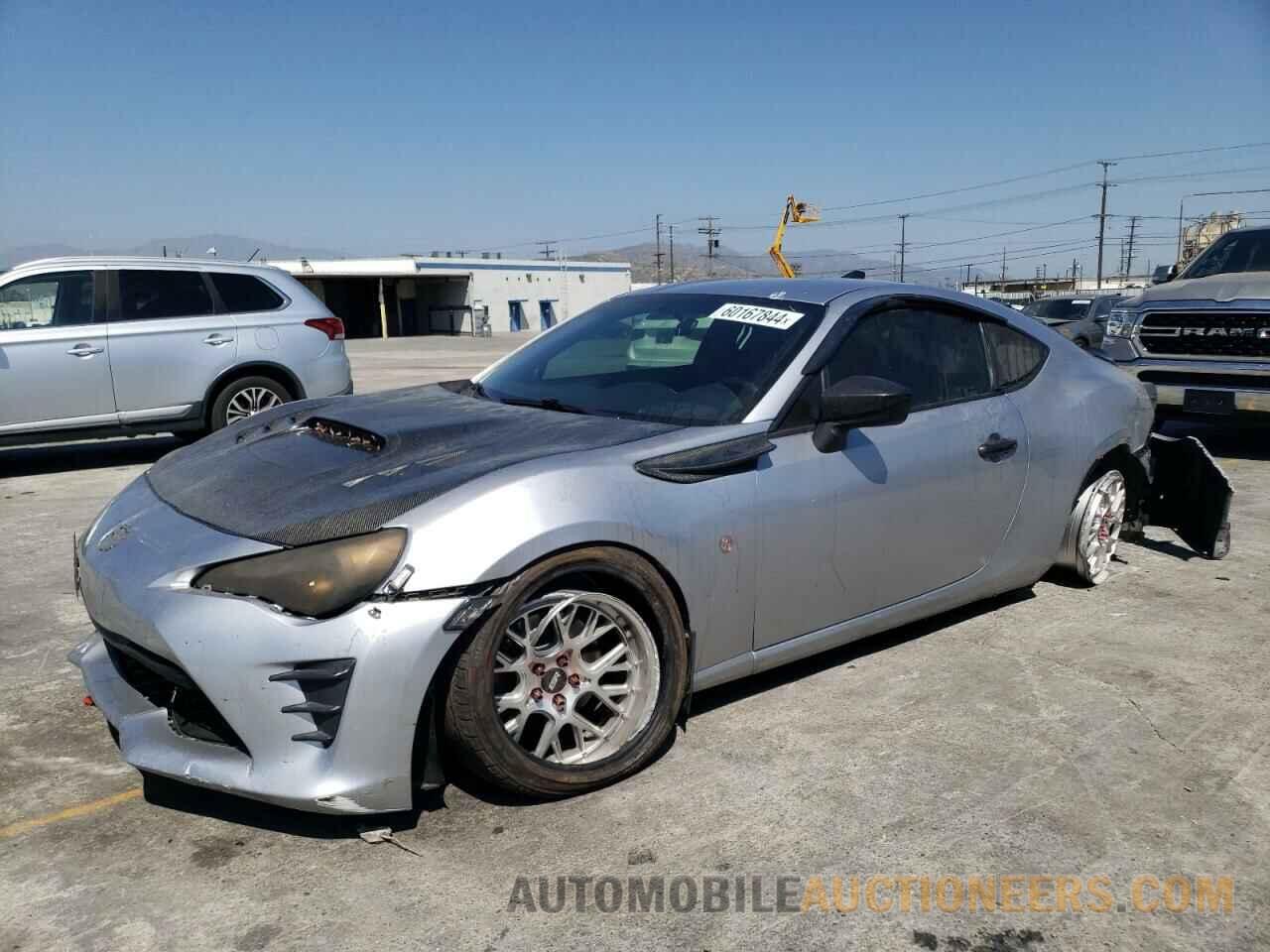 JF1ZNAA11H9710365 TOYOTA 86 2017