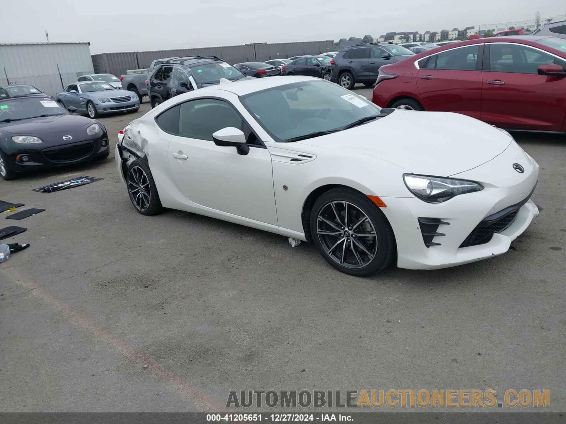 JF1ZNAA11H9711385 TOYOTA 86 2017