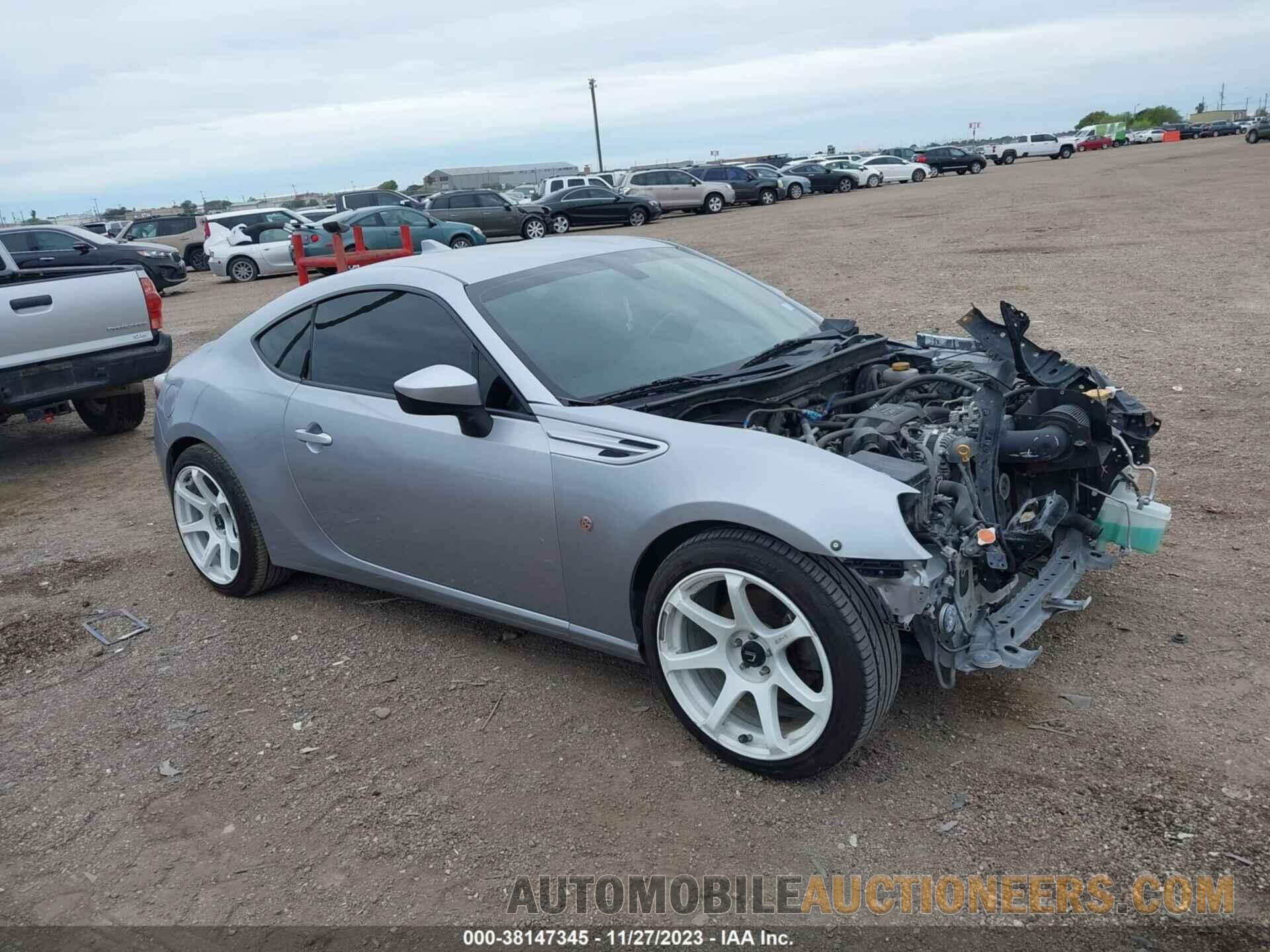 JF1ZNAA12J8700682 TOYOTA 86 2018