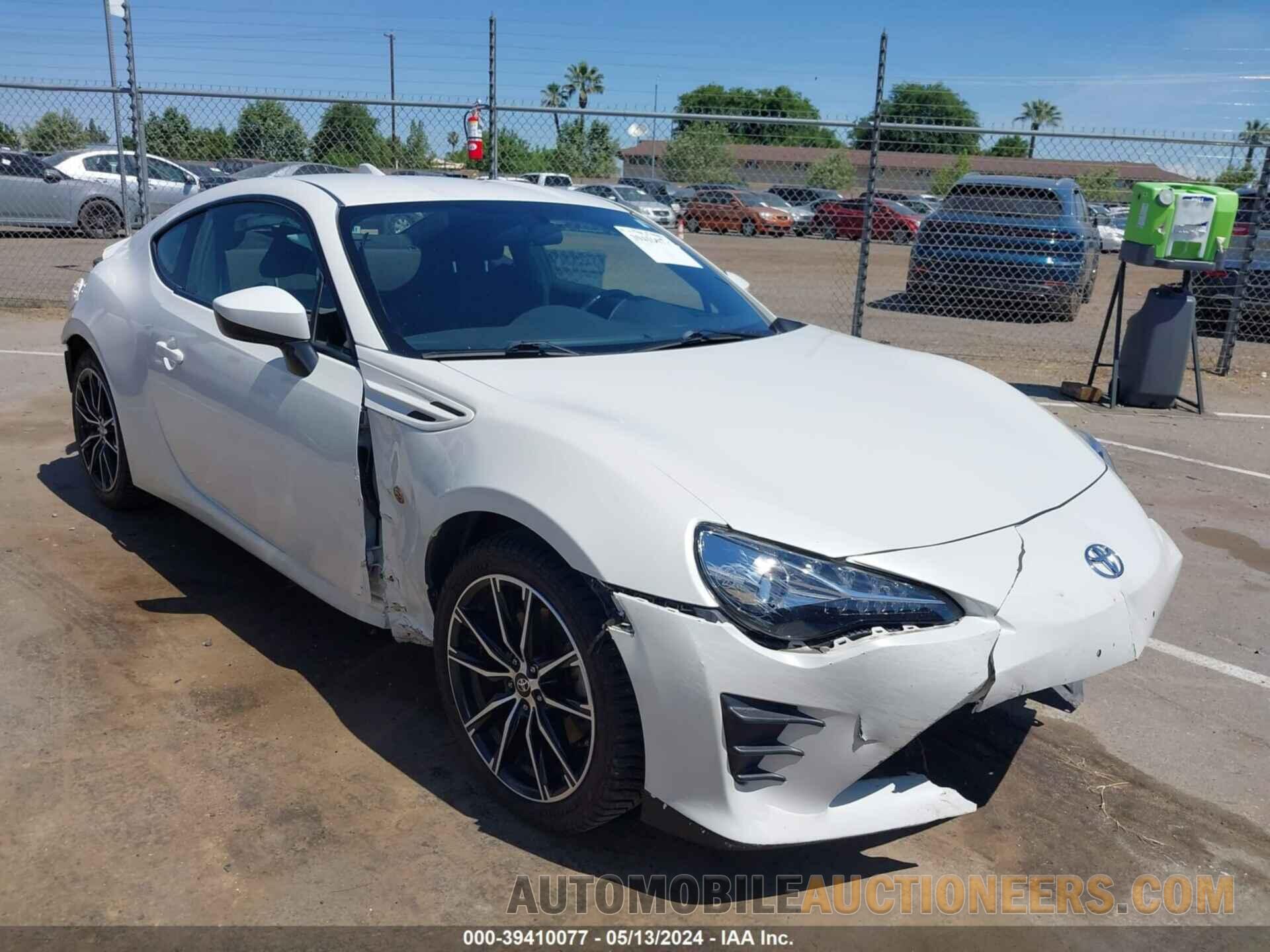 JF1ZNAA14H8711032 TOYOTA 86 2017