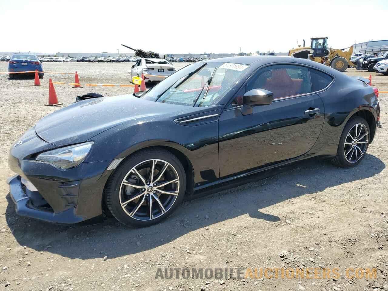 JF1ZNAA15J8700949 TOYOTA 86 2018