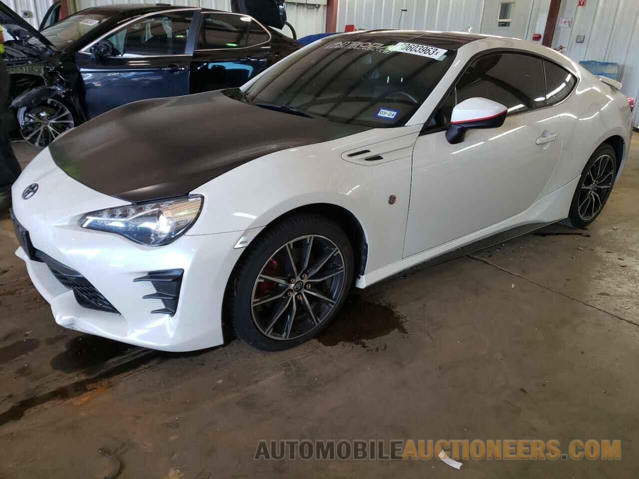 JF1ZNAA15J9700038 TOYOTA 86 2018