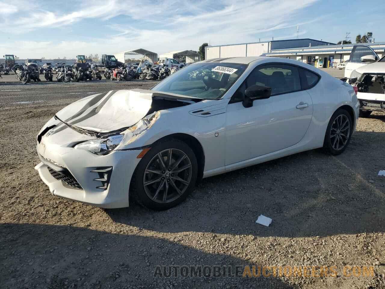 JF1ZNAA16H8708522 TOYOTA 86 2017