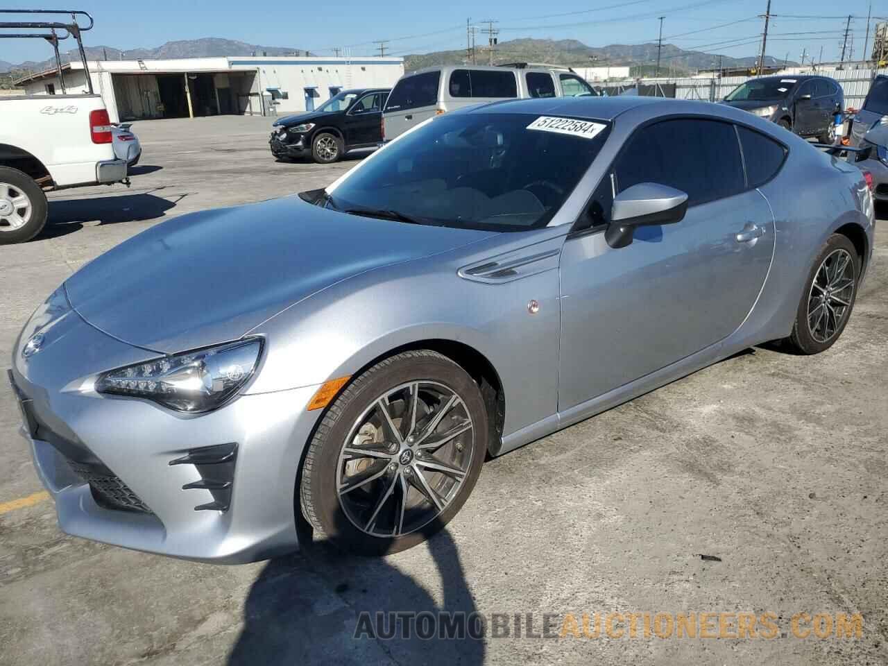 JF1ZNAA16J8700796 TOYOTA 86 2018