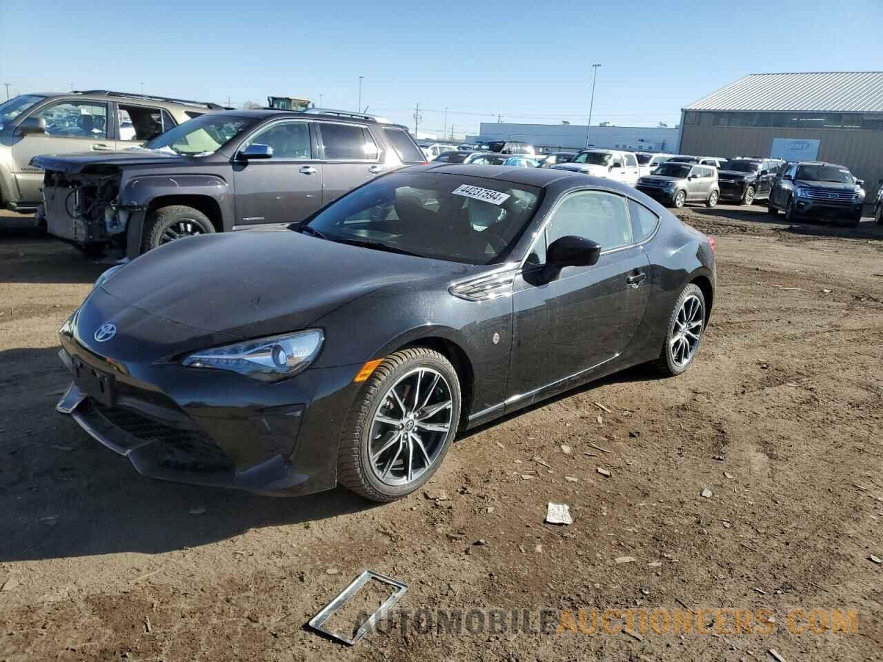 JF1ZNAA17H8705211 TOYOTA 86 2017