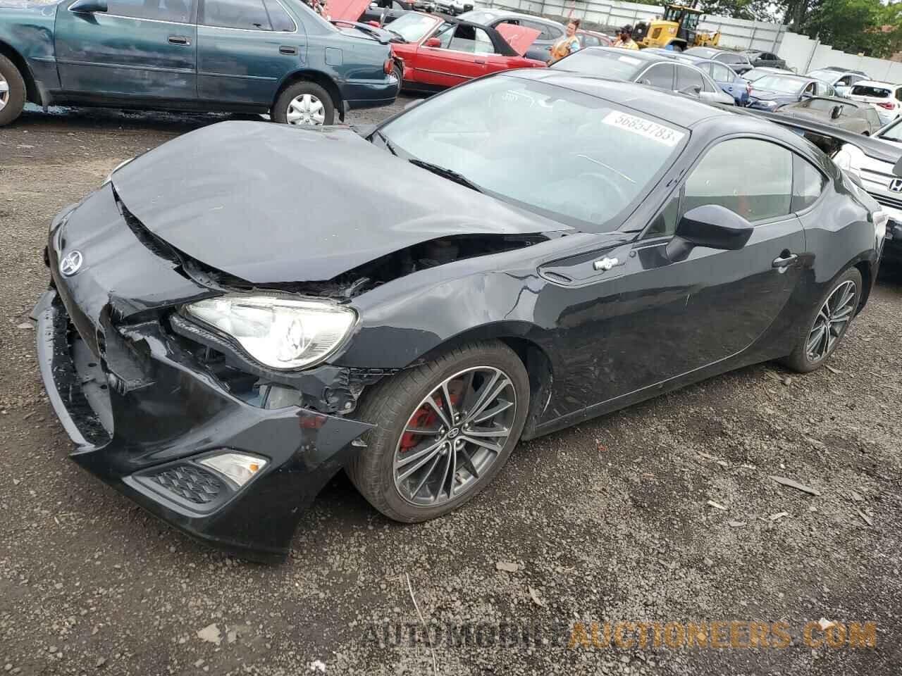 JF1ZNAA18F8708003 TOYOTA SCION 2015