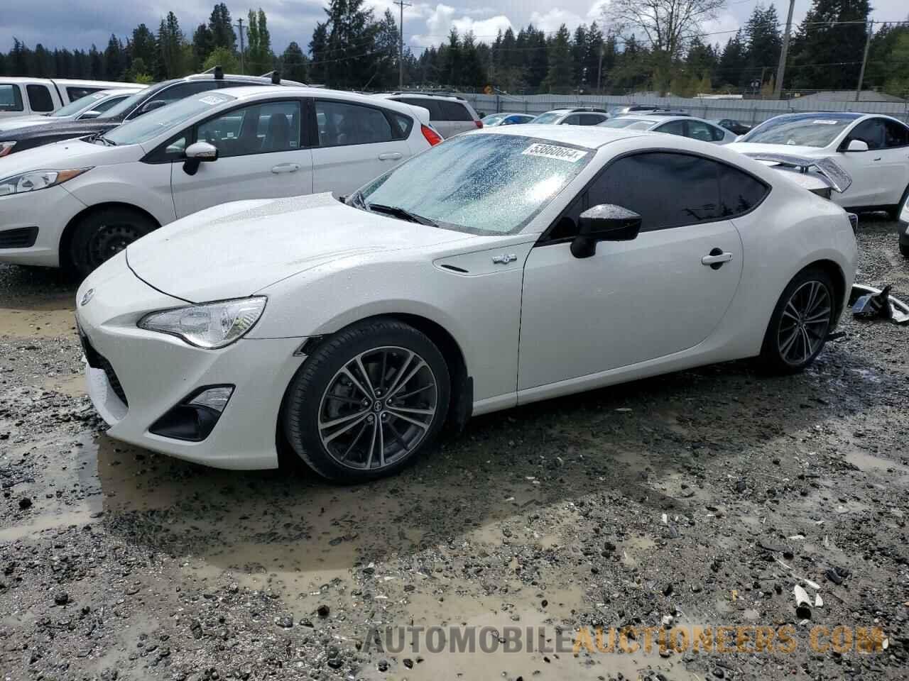 JF1ZNAA18G8700968 TOYOTA SCION 2016