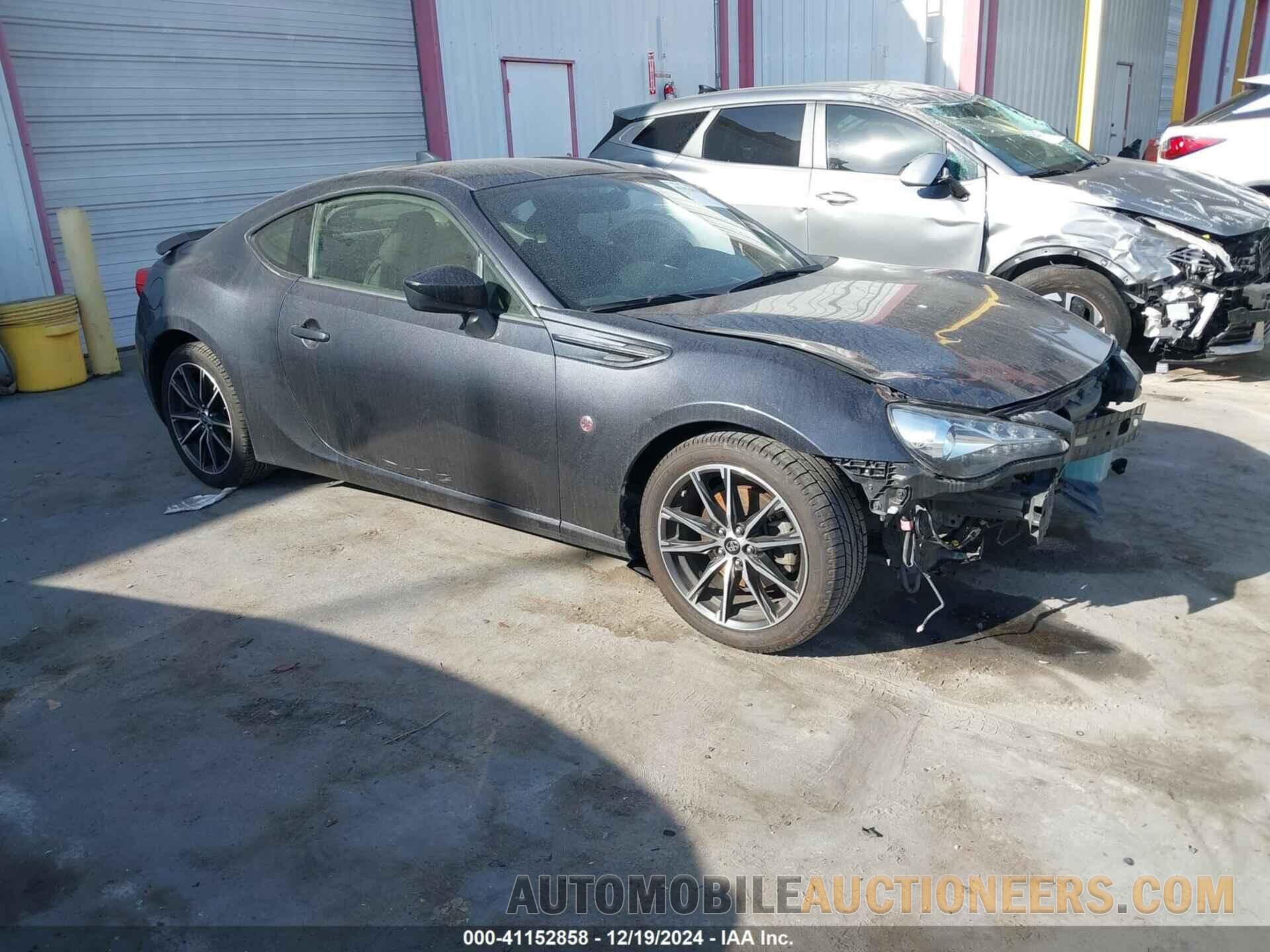 JF1ZNAA1XH9705455 TOYOTA 86 2017