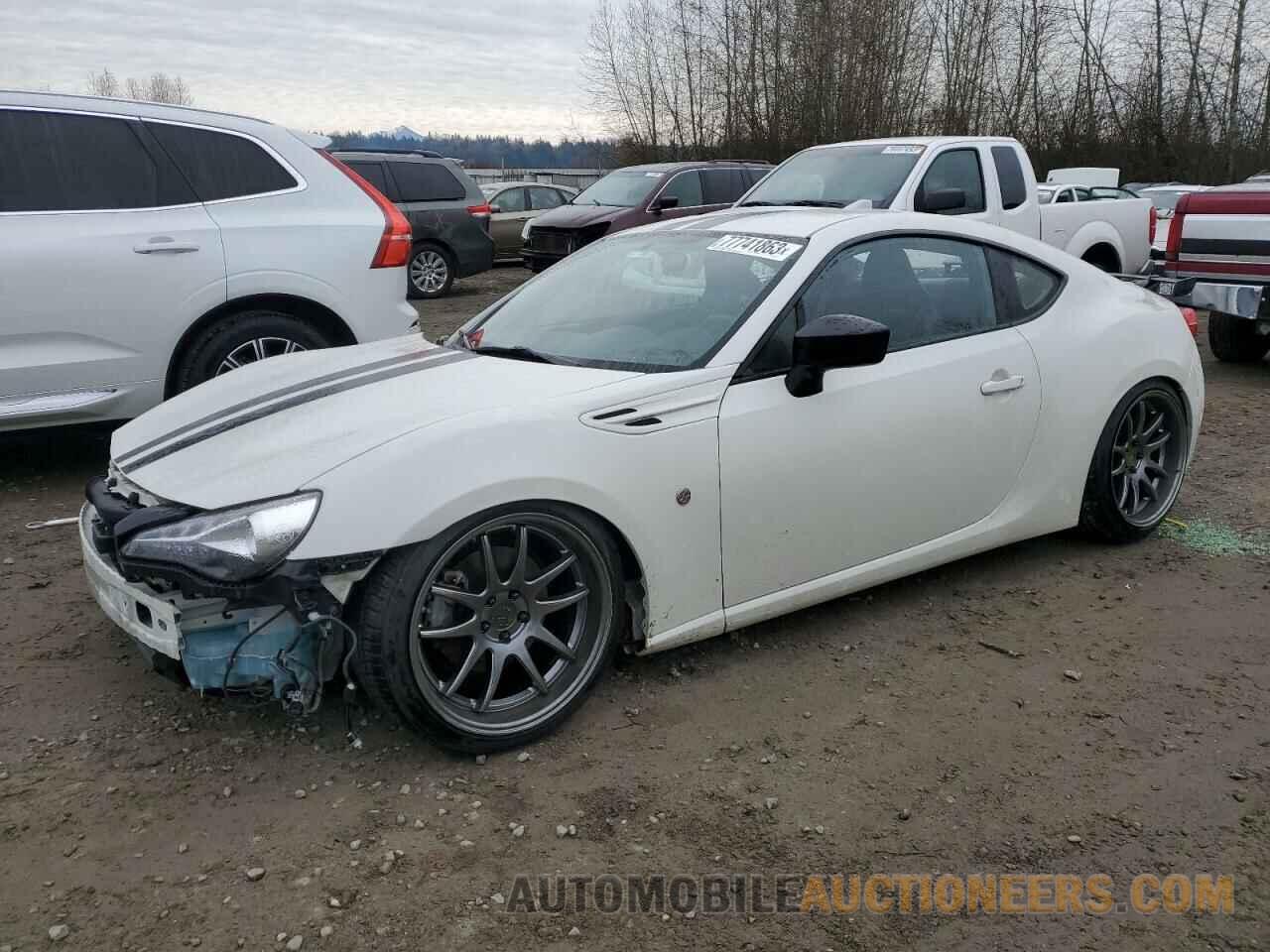 JF1ZNAA1XH9708744 TOYOTA 86 2017