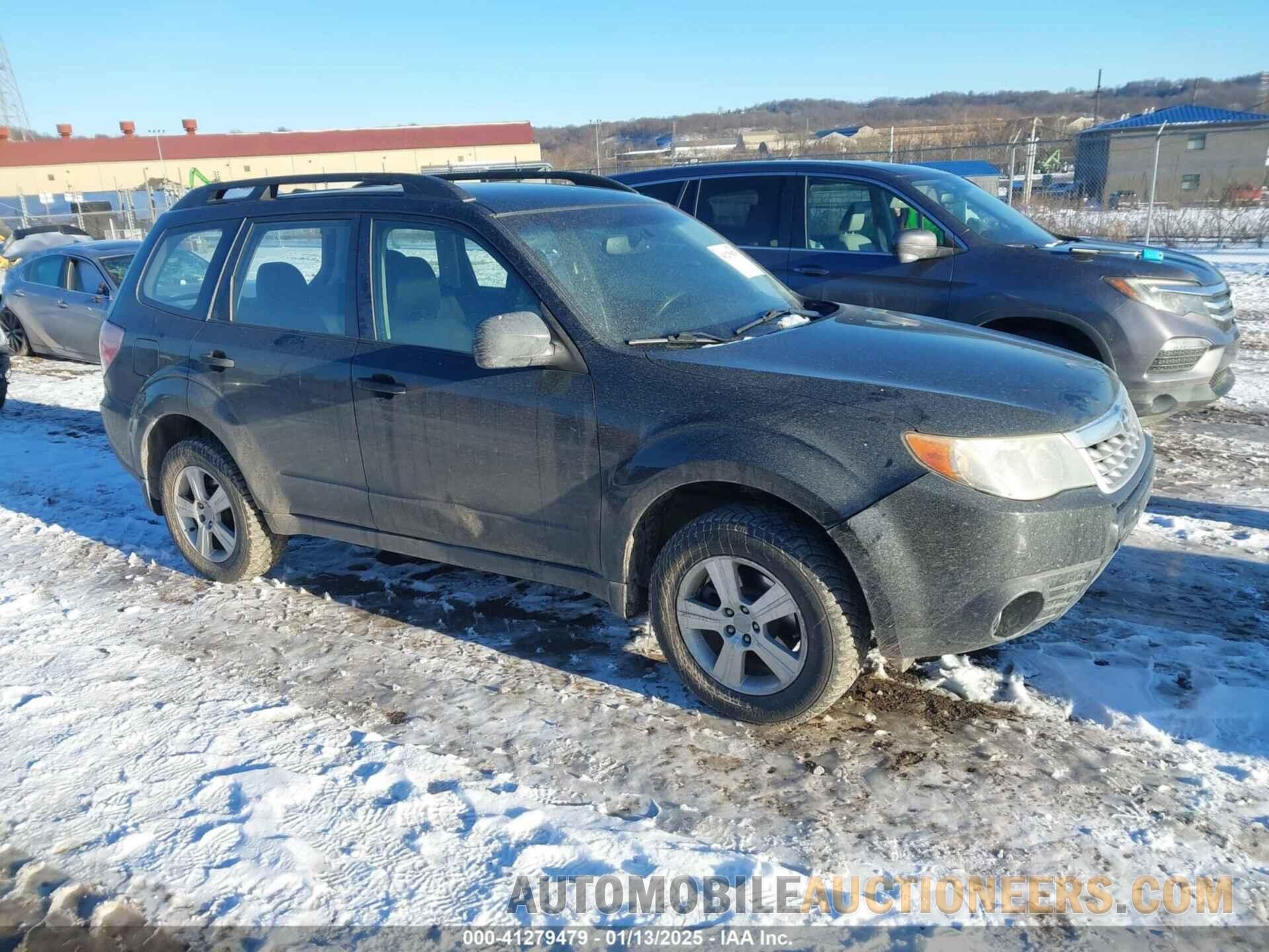 JF2SHABC0DG419964 SUBARU FORESTER 2013