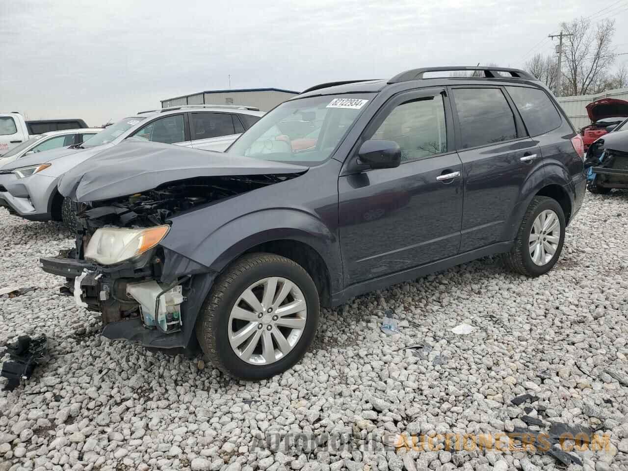 JF2SHADC8DH422084 SUBARU FORESTER 2013