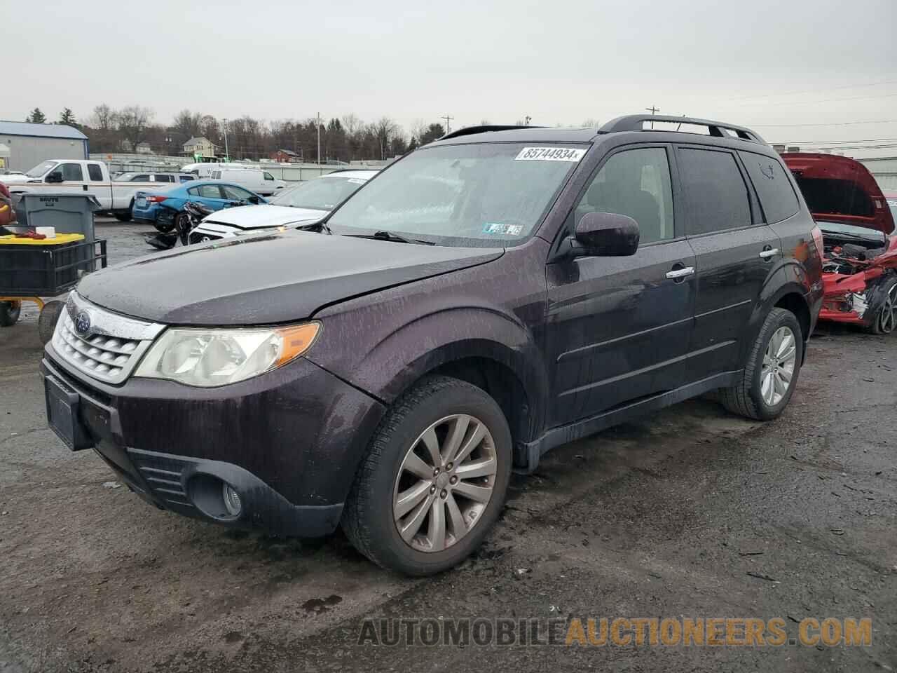 JF2SHAEC2DH416537 SUBARU FORESTER 2013