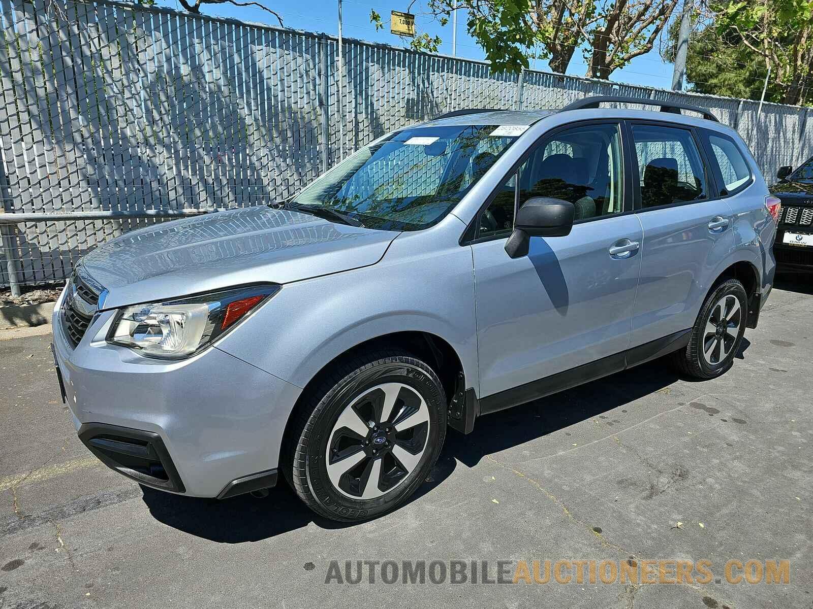 JF2SJABC3HH432163 Subaru Forester 2017