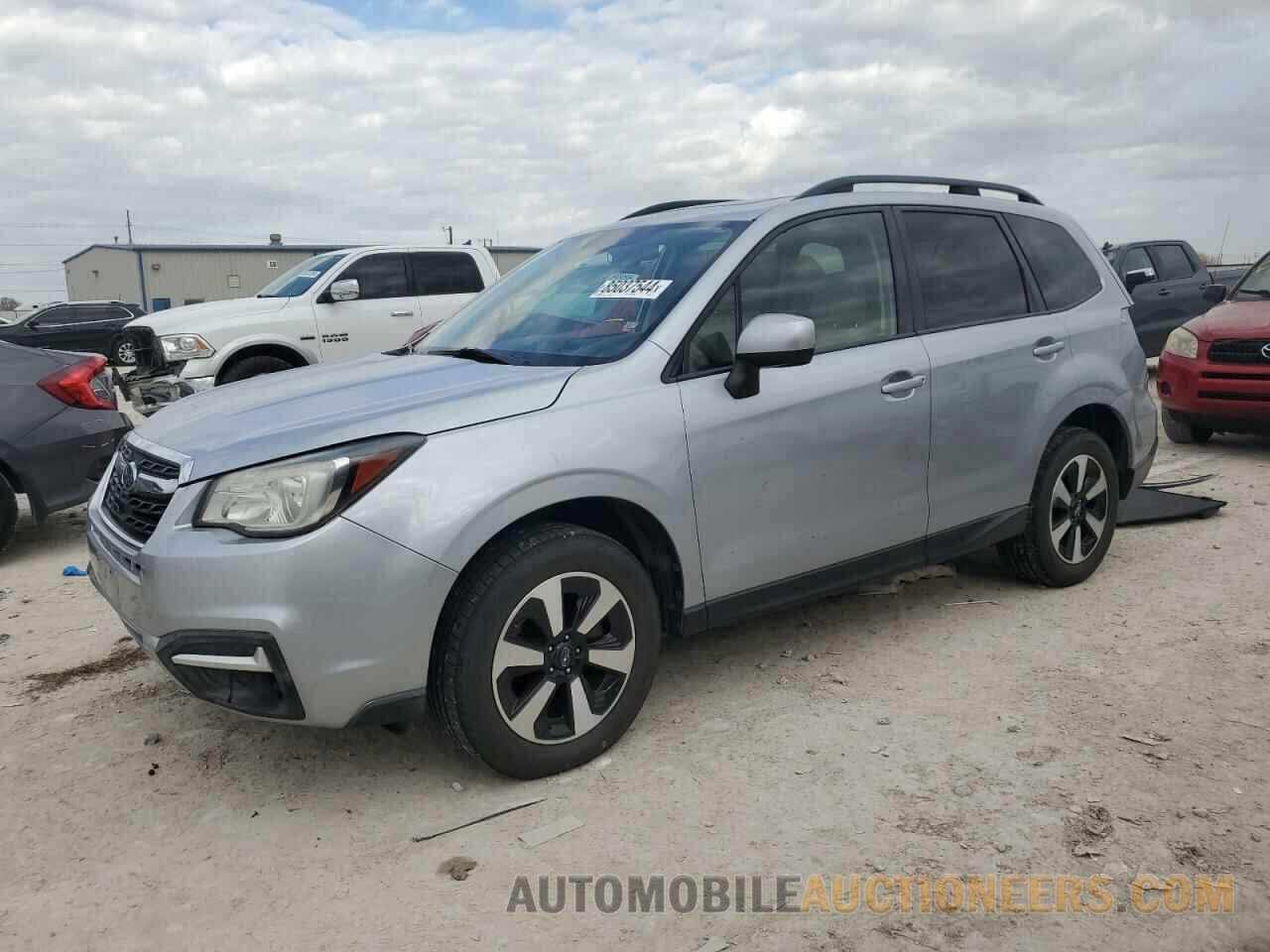 JF2SJADC7HH498454 SUBARU FORESTER 2017