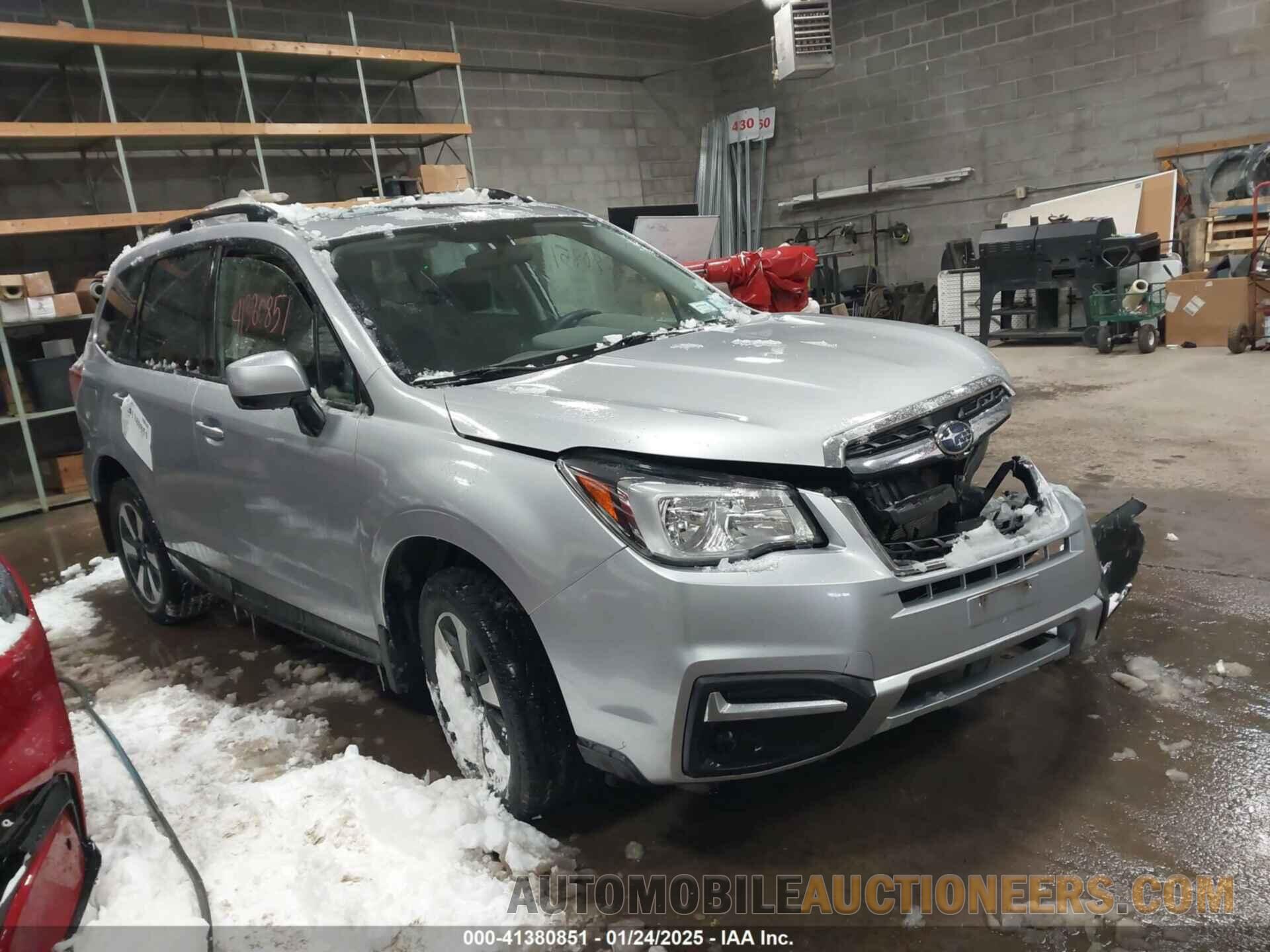 JF2SJAEC0HH594666 SUBARU FORESTER 2017