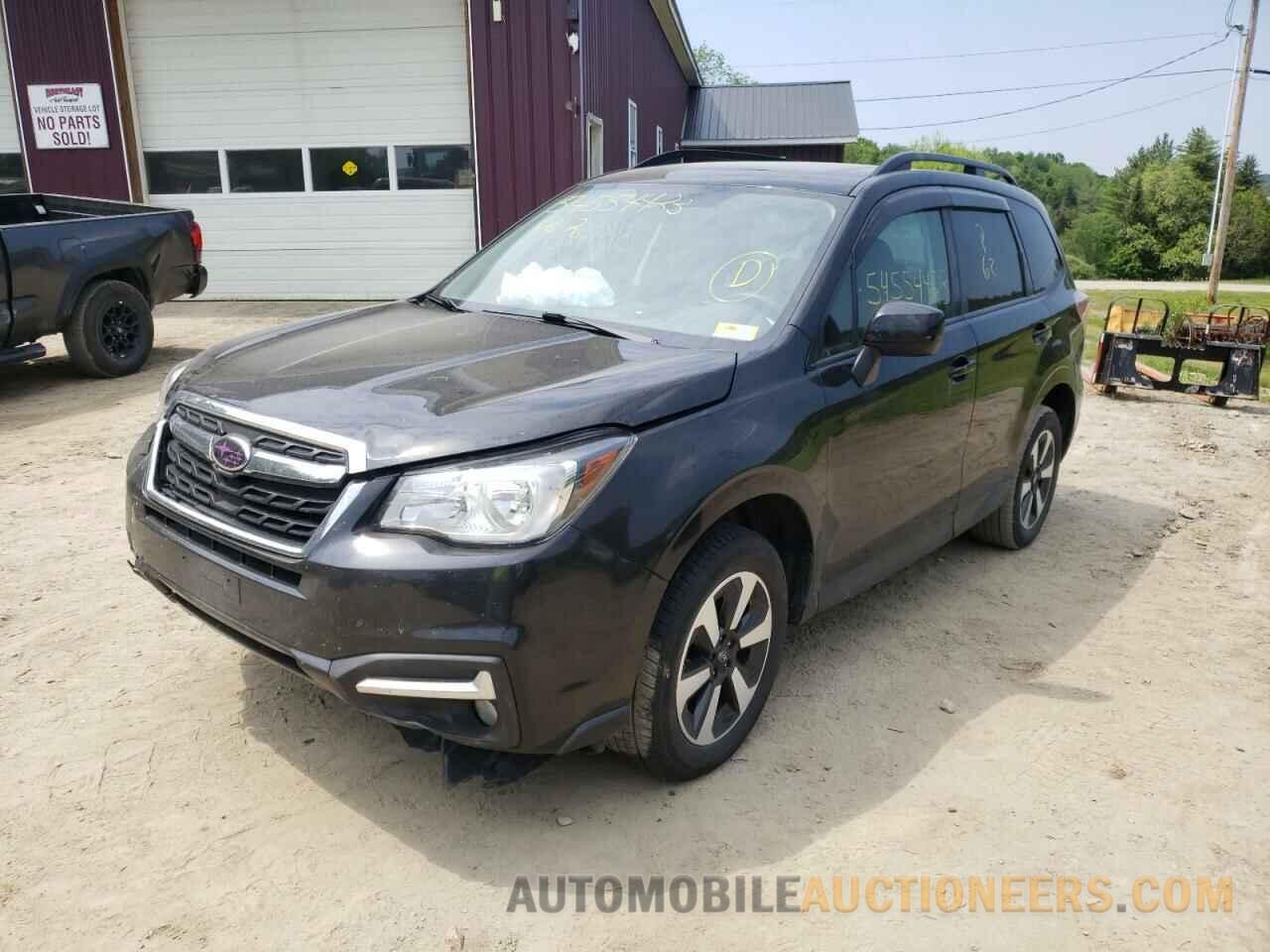 JF2SJAEC1JH451926 SUBARU FORESTER 2018