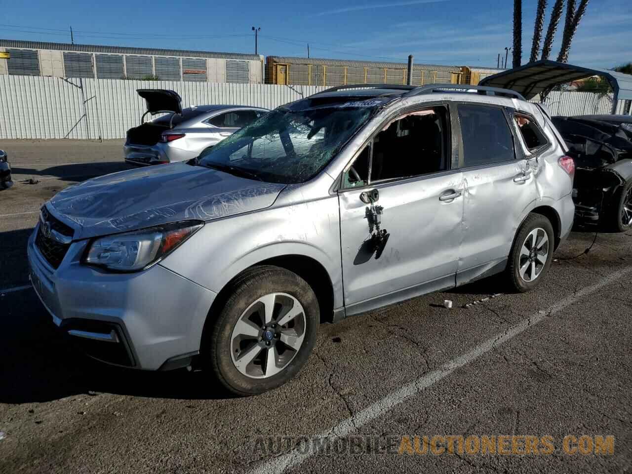 JF2SJAEC1JH576845 SUBARU FORESTER 2018