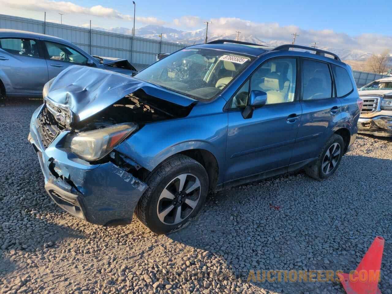 JF2SJAEC3HH430313 SUBARU FORESTER 2017