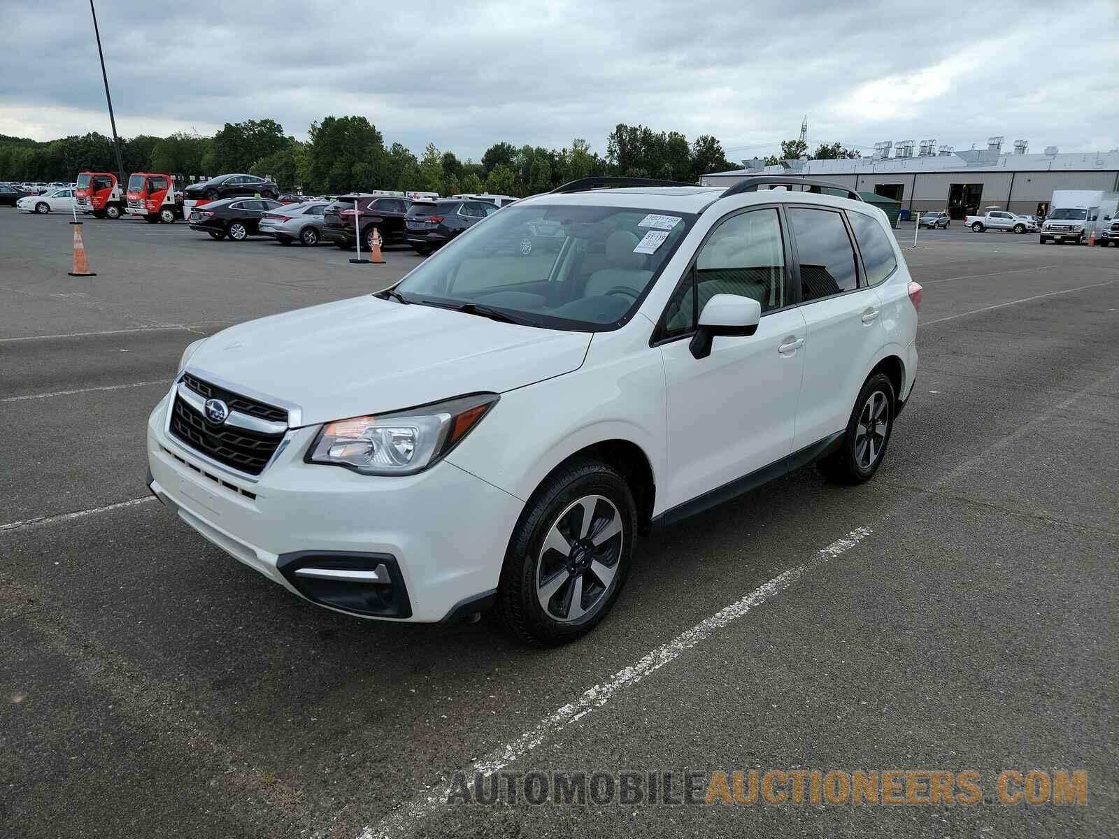 JF2SJAEC3HH573648 Subaru Forester 2017