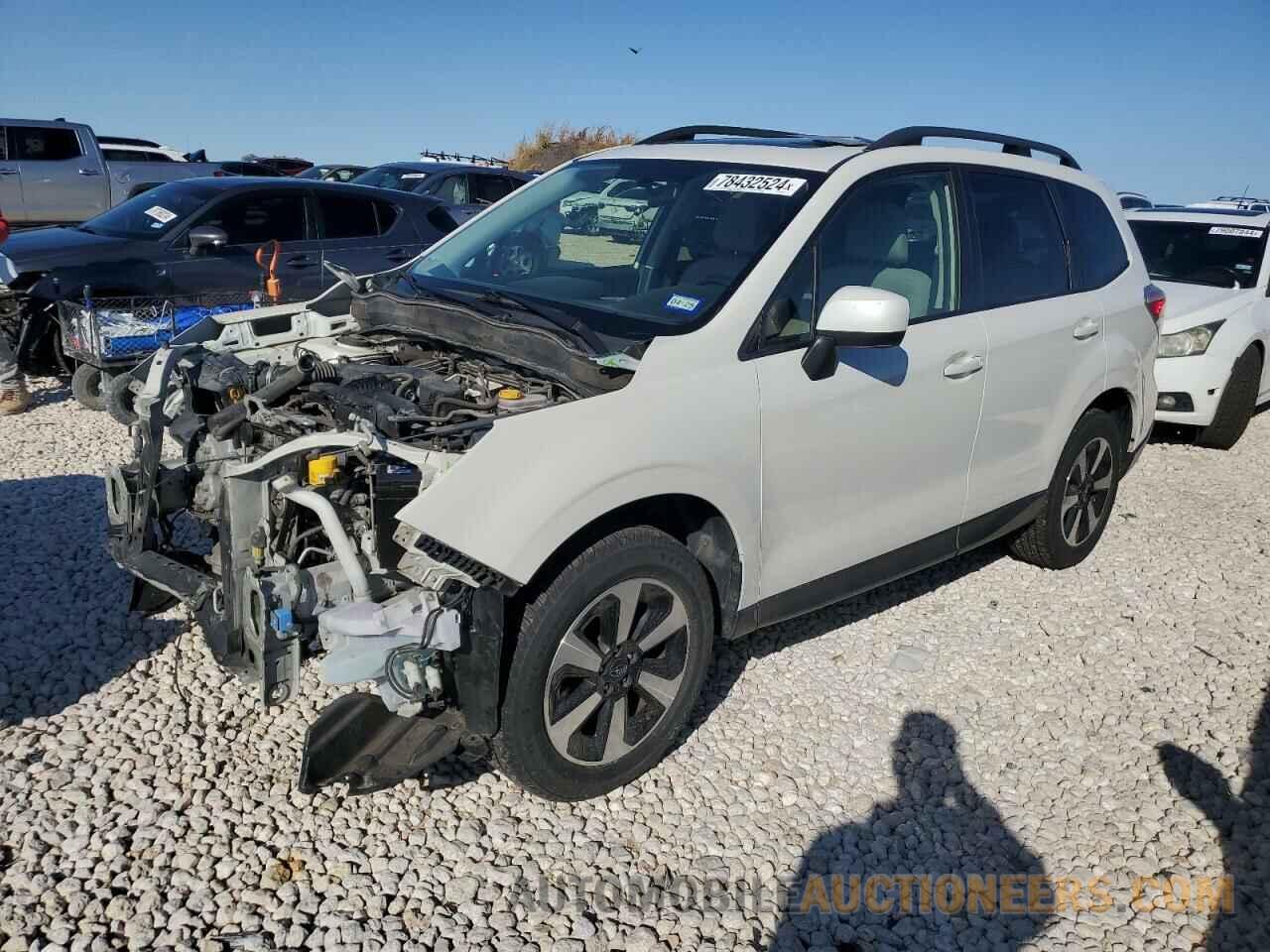 JF2SJAEC4HH490830 SUBARU FORESTER 2017