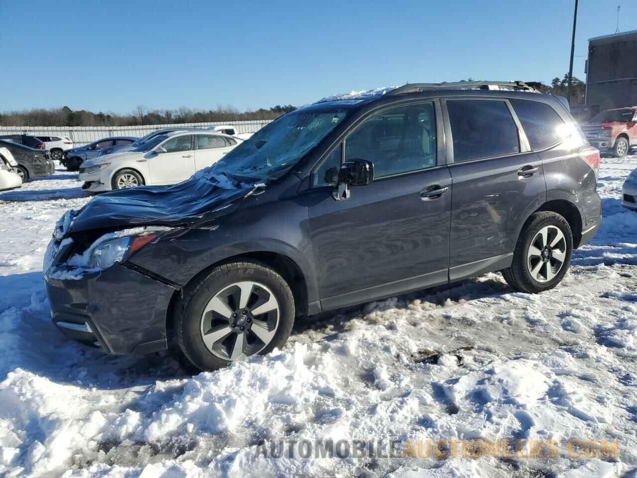 JF2SJAEC5HH806929 SUBARU FORESTER 2017