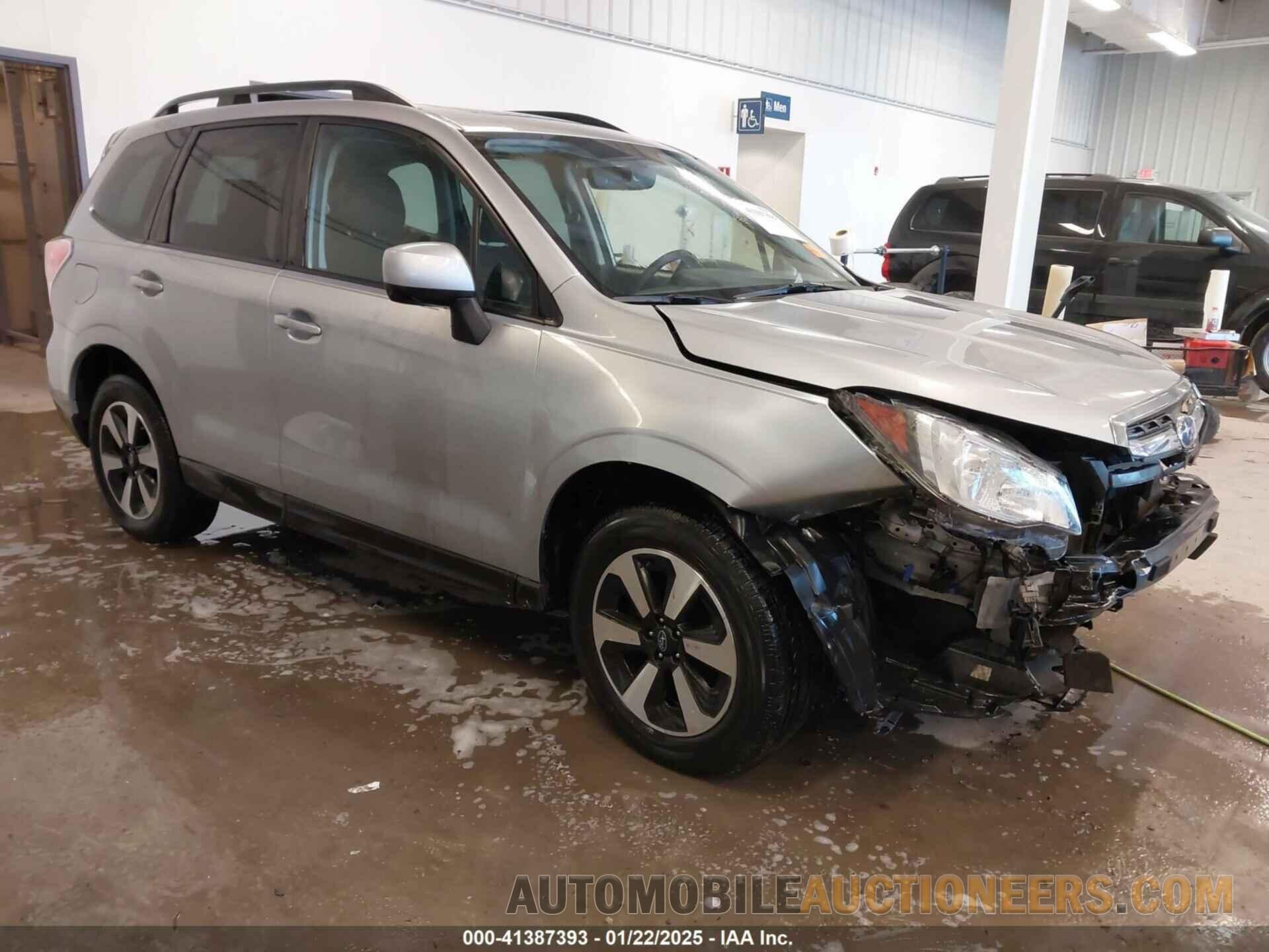 JF2SJAEC5JH434529 SUBARU FORESTER 2018