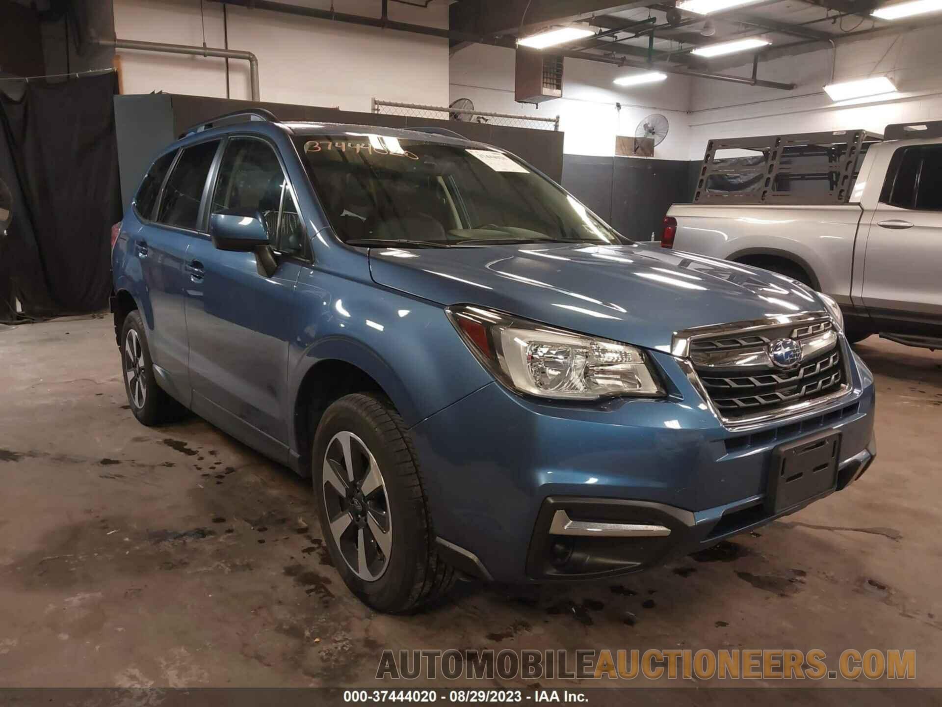 JF2SJAEC7JH617060 SUBARU FORESTER 2018