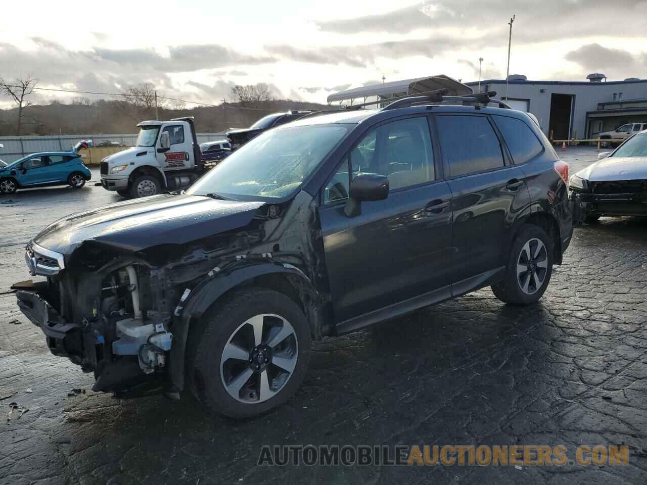 JF2SJAEC8HH583043 SUBARU FORESTER 2017