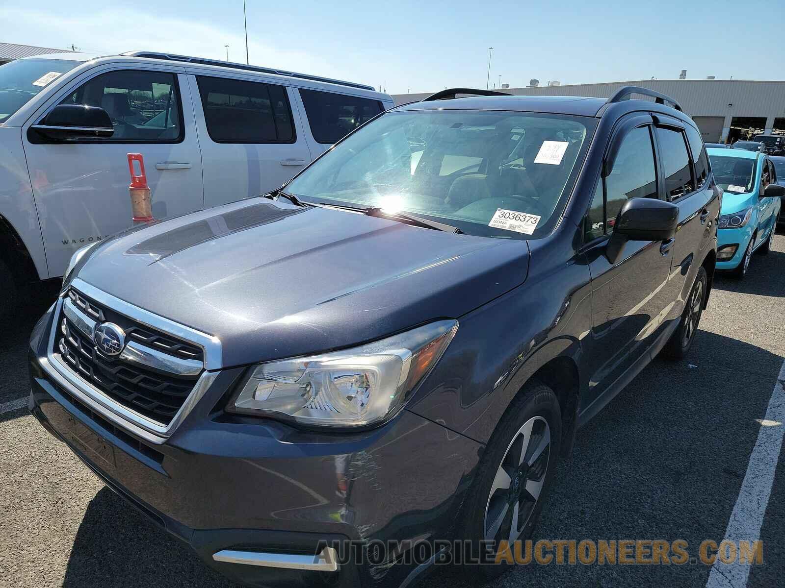 JF2SJAECXHH504360 Subaru Forester 2017