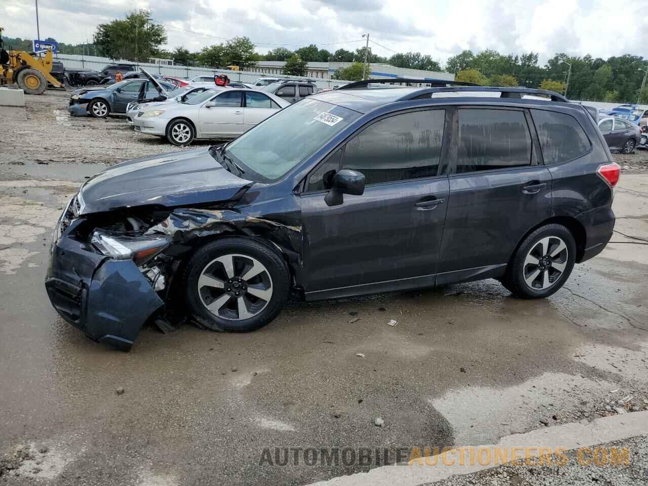 JF2SJAGC0JH556261 SUBARU FORESTER 2018