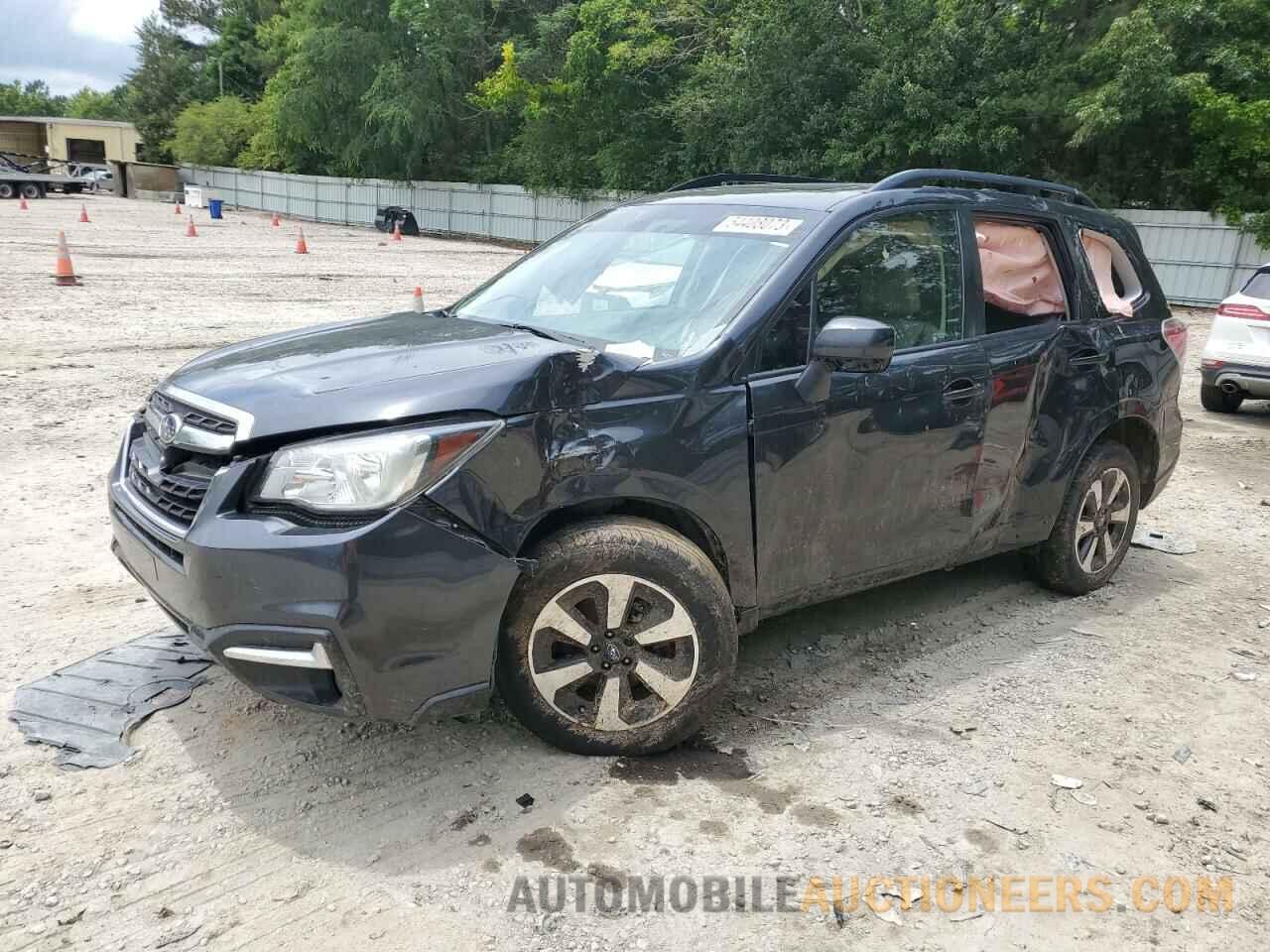 JF2SJAGC1JH477990 SUBARU FORESTER 2018