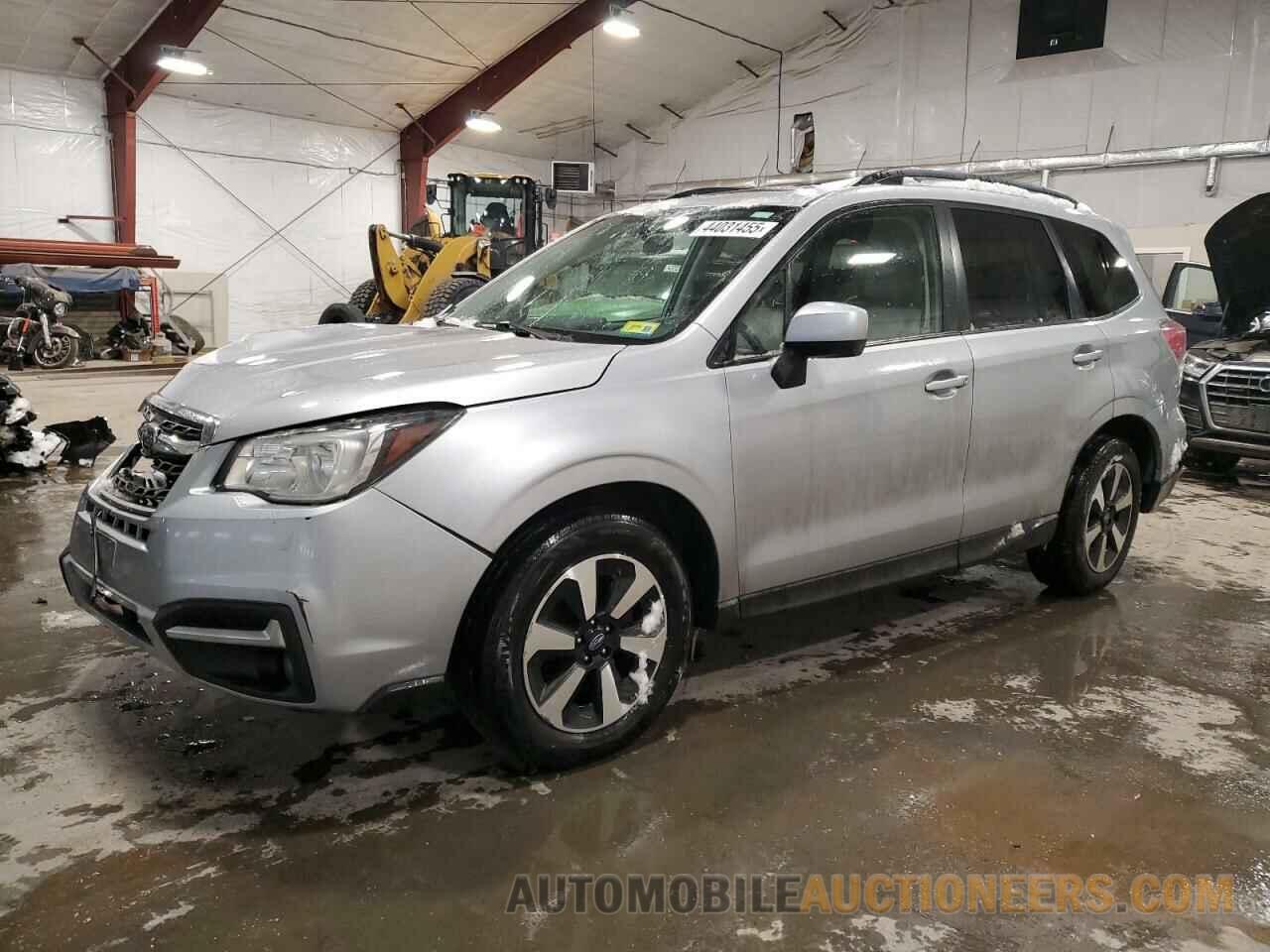 JF2SJAGC2HH453837 SUBARU FORESTER 2017